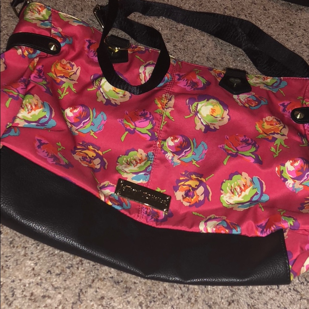BETSEY JOHNSON PURSE!